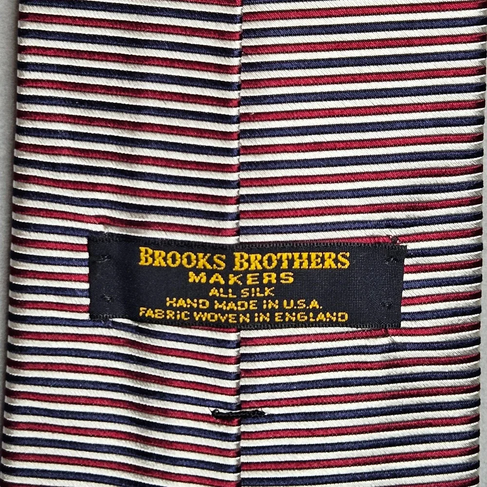 Brooks Brothers Makers Tie Mens Red‎ Blue Silver Striped Silk Made In USA